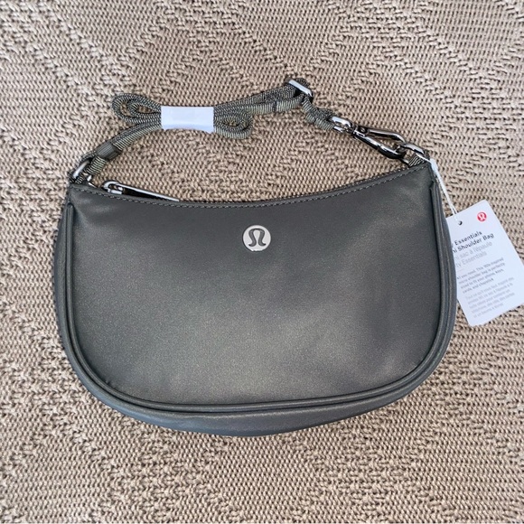 lululemon mini Shoulder Bag - Picture 2 of 9